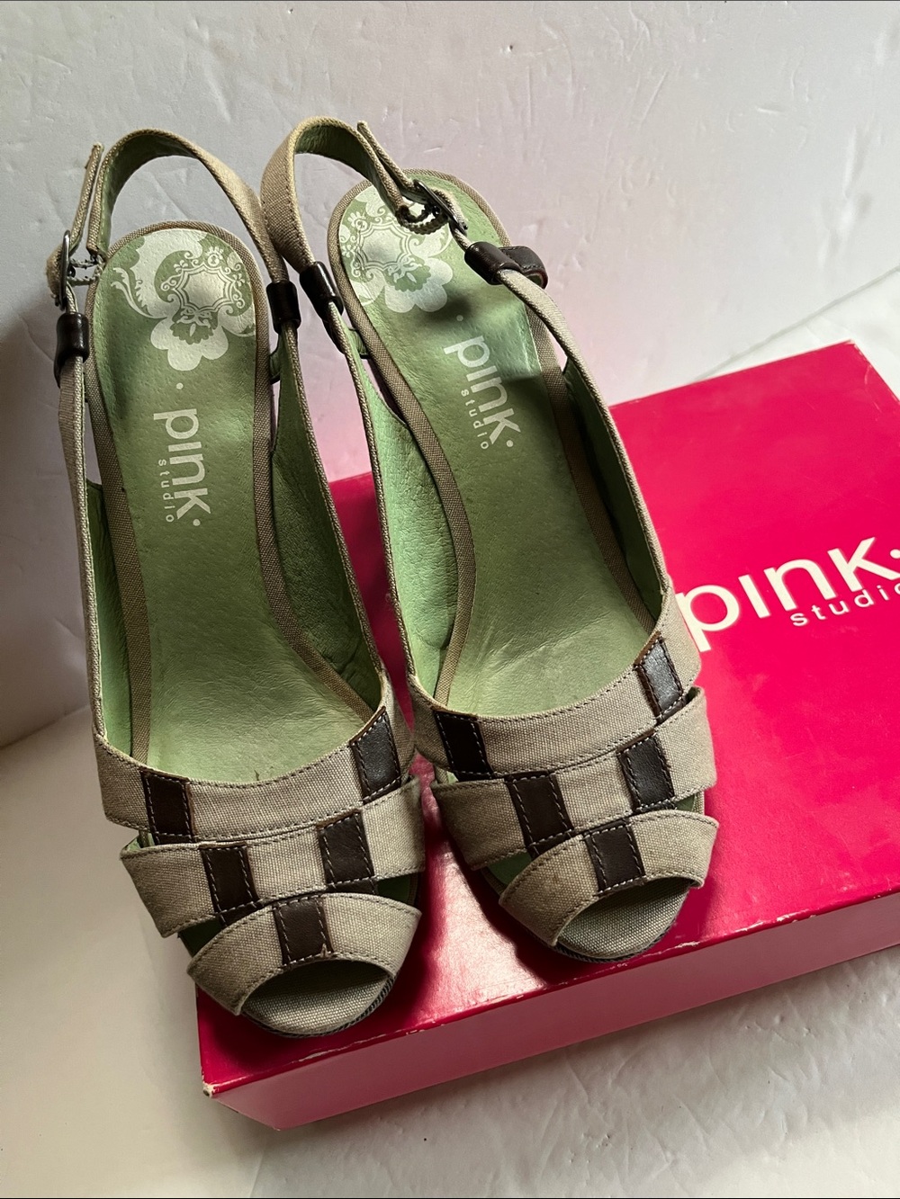 Pink Studio “Paulette” leather/fabric wedge sandal